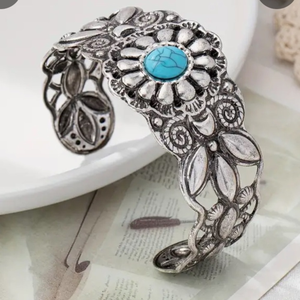 TURQUOISE Chic Embossed Boho Open Silver Wide Cuff Bracelet NIB - Picture 6 of 6